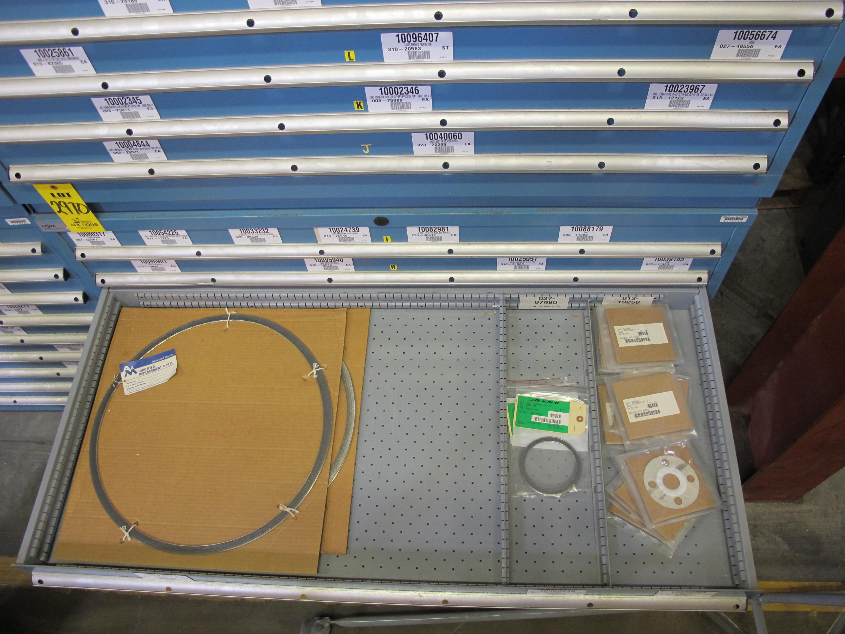 LISTA HEAVY DUTY 9-DRAWER PARTS CABINET W/ CONTENTS (W-50) LOADING & HANDLING FEE $25-